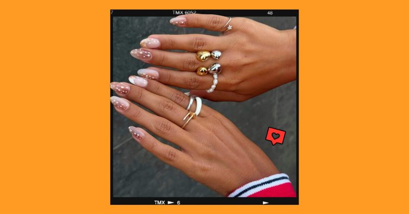 Не хватает только пенки: 10 лучших дизайнов маникюра в цвете «кофе с молоком»