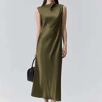 Хайди Клум выбирает: альтернатива чёрному платью весной 2026 Хайди Клум выбирает: альтернатива чёрному платью весной 2026