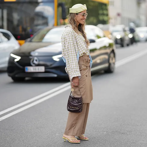 Запомни эти босоножки-стринги – самую стильную модель обуви 2026 года