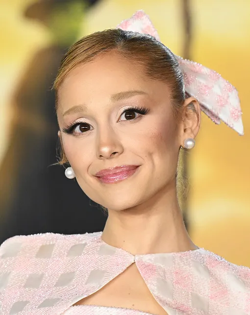 Самый неудачный макияж знаменитостей – от Селены Гомес до Памелы Андерсон