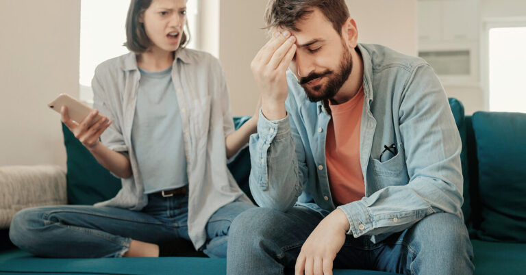 Почему мужчины изменяют: мотивы и последствия