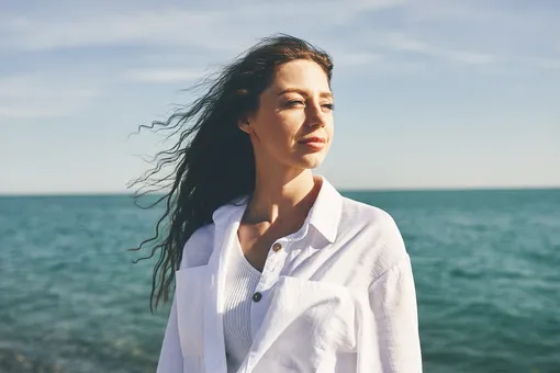 «Как узнать, что ты пьёшь мало воды? 5 сигналов от твоих волос» Как по волосам определить, что ты пьешь мало воды: 5 тревожных сигналов прически