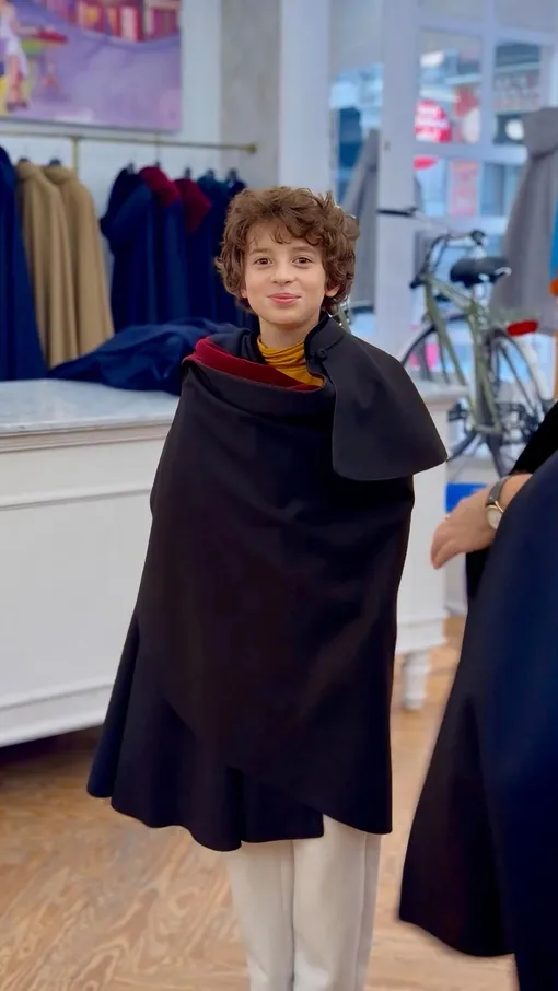 Говорит, что в прошлой жизни был Гуччи: как 9-летний дизайнер открыл модный дом и успел сделать домашку