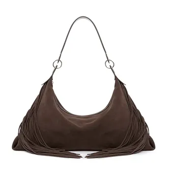 Как носить бахрому в 2026 – модные правила и удачные образы