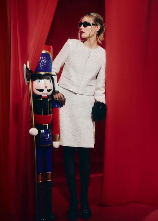 Срочно собираемся на Новый год и выбираем подарки: последний фэшн-дайджест 2025 года Срочно собираемся на Новый год и выбираем подарки: последний фэшн-дайджест 2025 года