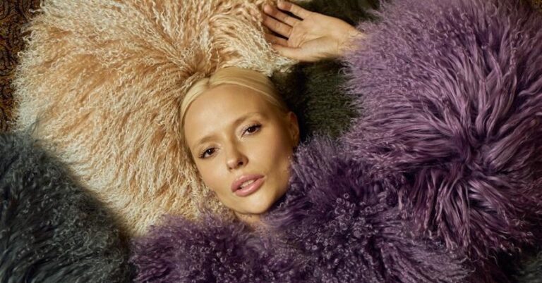 Модный дайджест этой недели: теплый трикотаж, верхняя одежда и подарки себе любимой