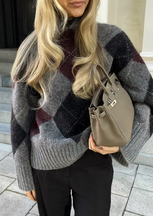 Если ты еще не носишь одежду в клетку – это нужно исправлять