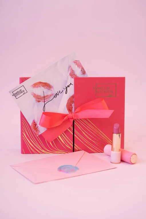 Бьюти-дайджест VOICE: какими событиями из мира красоты запомнился конец февраля