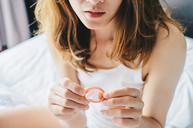 Забудь про марганцовку: что нужно делать, если порвался презерватив