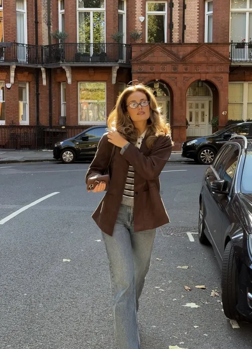 Фэшн-блогеры носят этот лонгслив, чтобы вывести осенние образы на новый уровень Фэшн-блогеры носят этот лонгслив, чтобы вывести осенние образы на новый уровень