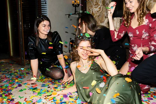 Вкусный обед, танцы и диджитал-детокс: как снизить тревожность, когда все вокруг достигаторы