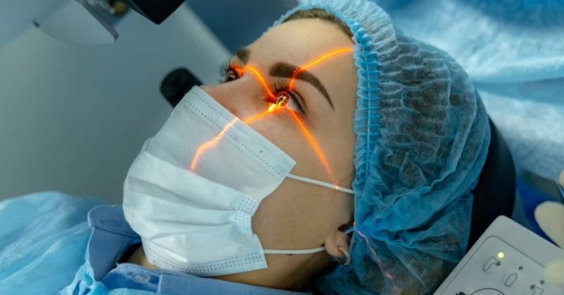 Правда о лазерной коррекции зрения: кому можно, как проходит и чего бояться на самом деле Правда о лазерной коррекции зрения: кому можно, как проходит и чего бояться на самом деле