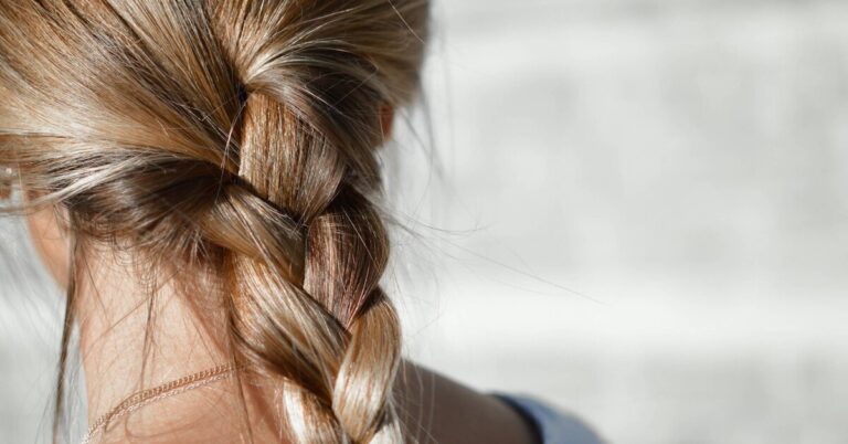 Как восстановить волосы в домашних условиях: рецепт «реаниматора» локонов, который покорил Сеть