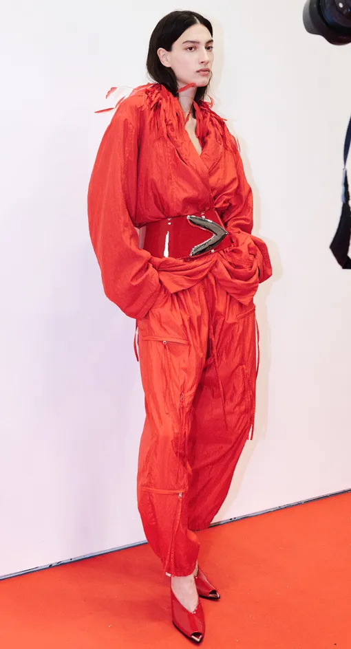 Если увидишь на распродаже – бери: эти брюки будут популярны весь 2026 год