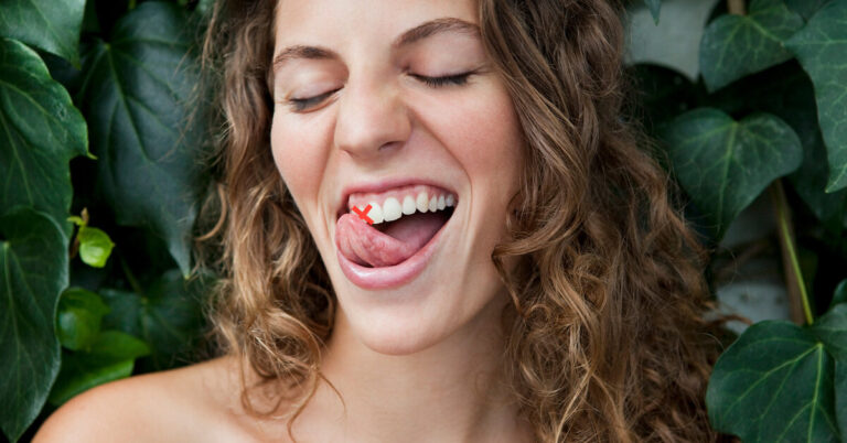 ⁠Что будет, если вовремя не установить имплант на место отсутствующего зуба