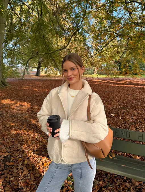 Эти 10 моделей пальто долго не выйдут из трендов – их носят все фэшн-блогеры