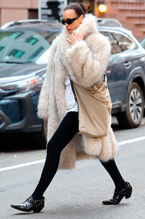 10 модных шуб, как у Ирины Шейк (у нее, кстати, от российского бренда!)