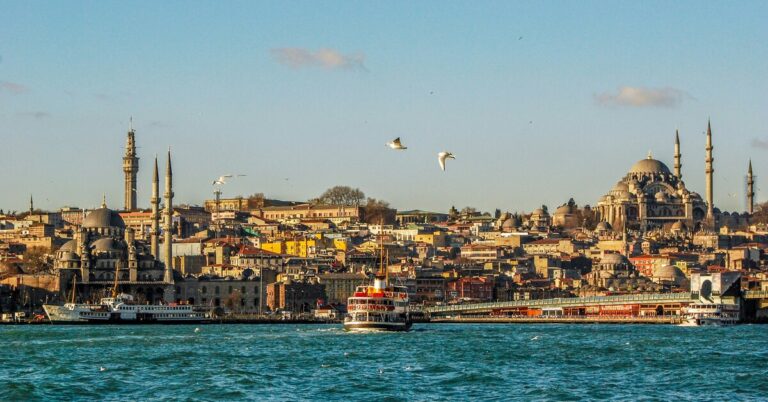 Миссия — успеть всё: что посмотреть в Стамбуле, если ты в городе всего на пару дней