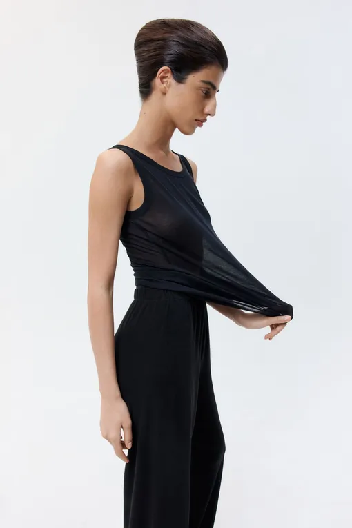 Модный дайджест этой недели: стильные новинки и свежие коллекции брендов к разгару весны