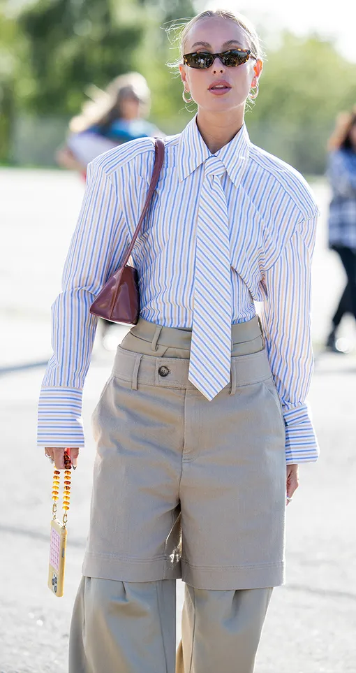 На весну тебе необходима рубашка с воротником-шарфом – вот доказательство! На весну тебе необходима рубашка с воротником-шарфом – вот доказательство!