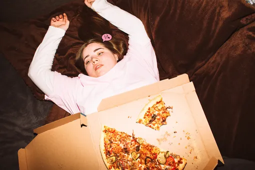 Нейростили питания: почему тебя тянет на определенную еду, когда ты устала или в стрессе