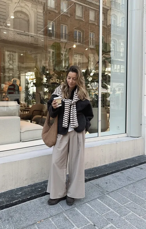 Фэшн-блогеры носят этот лонгслив, чтобы вывести осенние образы на новый уровень Фэшн-блогеры носят этот лонгслив, чтобы вывести осенние образы на новый уровень