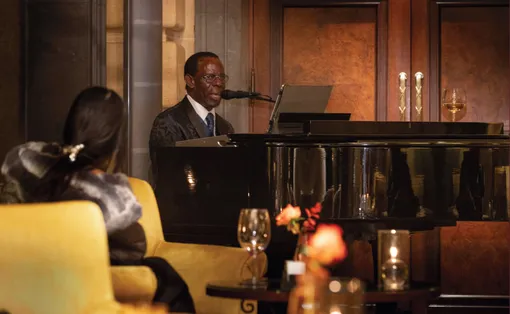 Новогодняя роскошь или где встретить Новый год: на море, у океана или в московской классике