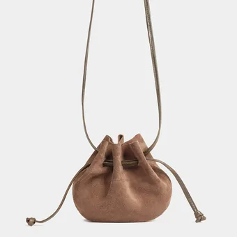 Где искать сумку-кисет – модное «вау» весны-2026