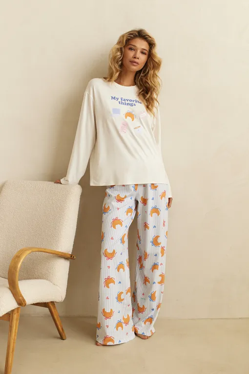 Первый фэшн-дайджест декабря: в чем пойти на корпоратив, идеи новогодних подарков и модное вдохновение