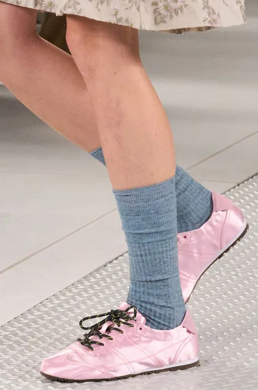 Как выглядят самые модные кроссовки весны-лета 2026