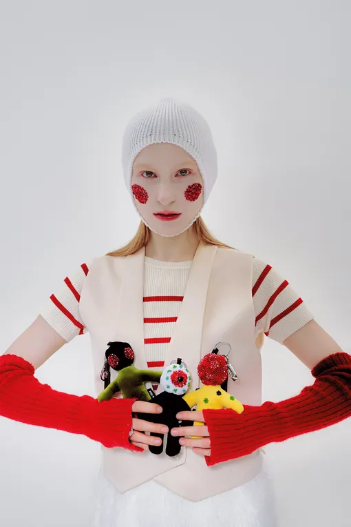 Заверните, пожалуйста, всё: гид вирусным брендам Московской недели моды Заверните, пожалуйста, всё: гид вирусным брендам Московской недели моды