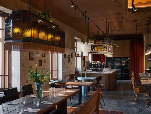 Новые рестораны не в центре, сеты, бранчи и завтраки: свежий гастрономический дайджест, с которым приятно начать год