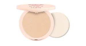 Выбор VOICE: 18 уходовых и ароматных бьюти-хитов октября Компактная тональная основа с эффектом бальзама Wonder Me Defender, Pupa Milano