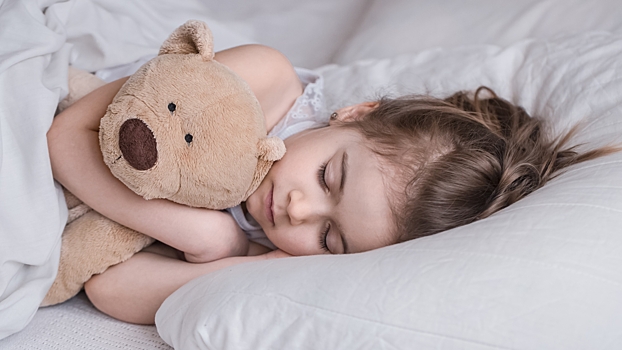 Почему не стоит включать детям сказки через умные колонки