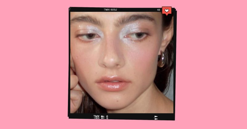 Размытое селфи: кому стоит повторить макияж, покоривший соцсети и зумеров