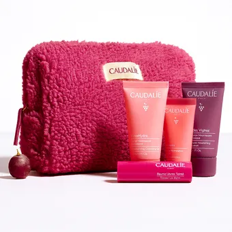 От волшебных наборов и адвентов до бьюти-гаджетов: 26 роскошных подарков под елку для самых любимых женщин От волшебных наборов и адвентов до бьюти-гаджетов: 26 роскошных подарков под елку для самых любимых женщин