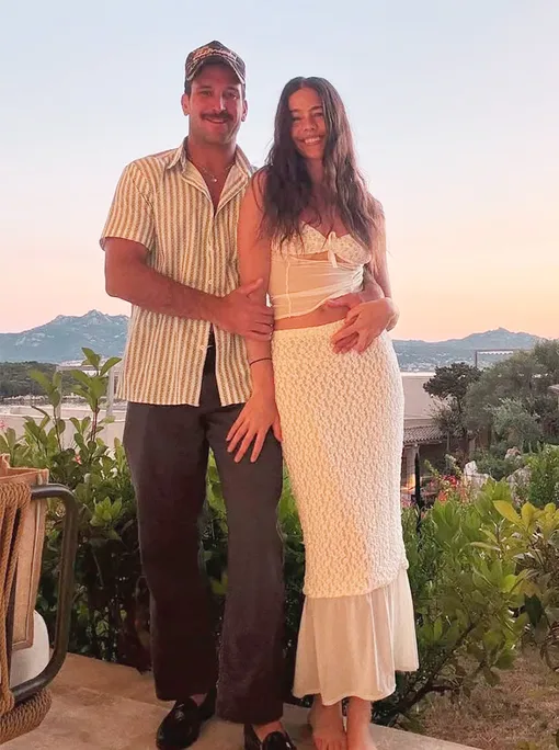 Она делает секс-бомбы: что известно о стилистке, которая одевает Сидни Суини и Лорен Санчес