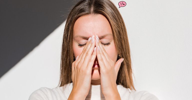 Макияж на носу скатывается и плывет? Этот простой прием решит проблему за минуту