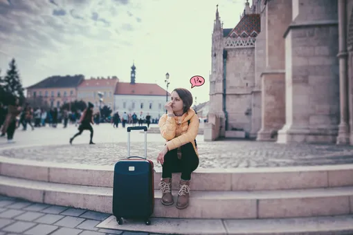 Украли документы за границей: как себя вести и что делать