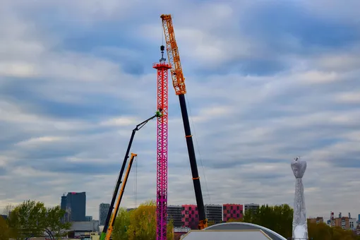 В московском парке аттракционов готовятся открыть огромную башню