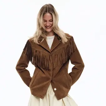 Как носить бахрому в 2026 – модные правила и удачные образы