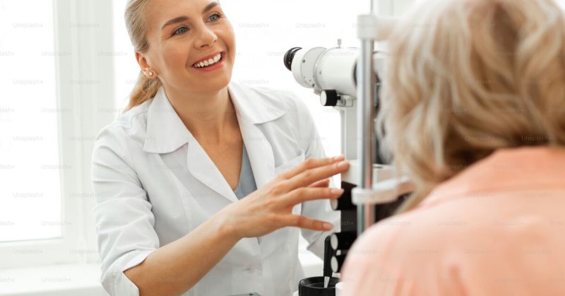 Разглядеть главное: почему надо обязательно сходить к офтальмологу в 40 лет