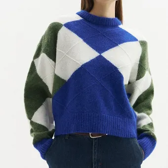 Кэти Холмс уверена: такой свитер нужен тебе прямо сейчас Кэти Холмс уверена: такой свитер нужен тебе прямо сейчас