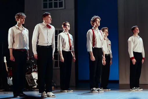 Новые спектакли, ярмарка современного искусства, музыкальный байопик и многое другое: дайджест событий апреля Новые спектакли, ярмарка современного искусства, музыкальный байопик и многое другое: дайджест событий апреля