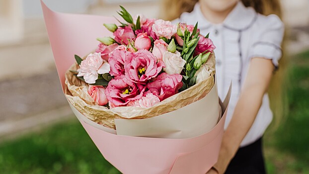 Эксперт рассказал, как продлить жизнь букету цветов