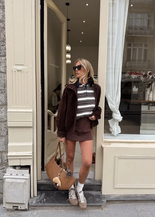 Фэшн-блогеры носят этот лонгслив, чтобы вывести осенние образы на новый уровень Фэшн-блогеры носят этот лонгслив, чтобы вывести осенние образы на новый уровень