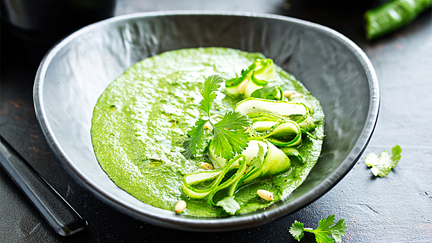 Что приготовить из огурцов, если закруток уже с лихвой