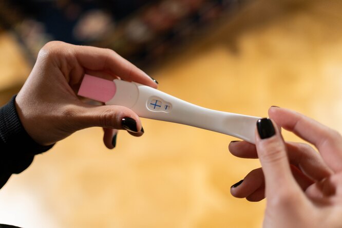 Плюс на минус: как работает тест на беременность и когда он ошибается