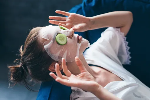 Чем заменить патчи под глаза: 7 бюджетных альтернатив, которые нужны всем