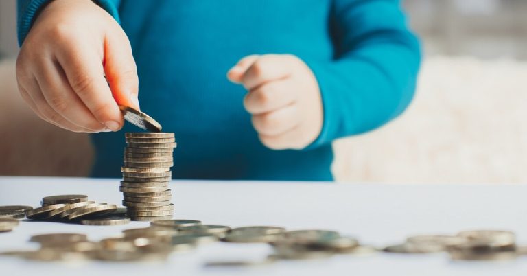 Игры в деньги: как прививать детям финансовую грамотность